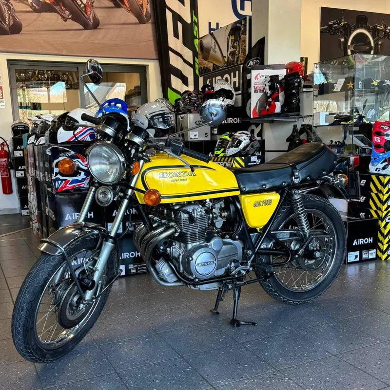 Honda CB 400 F (3)