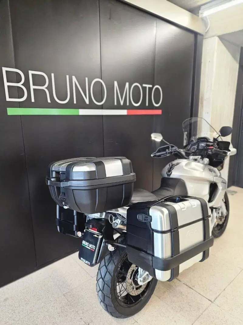 Aprilia Caponord ETV 1000 (2001 - 04) (3)