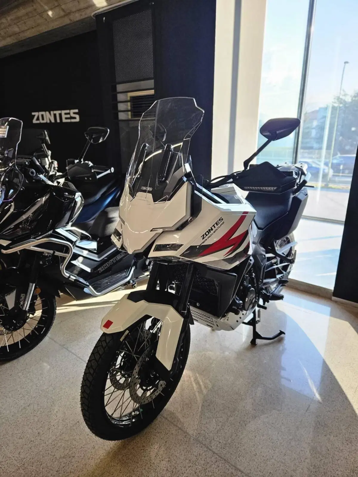 Zontes ZT703-F (2025 - 26) (4)