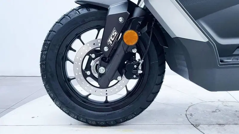 Voge Sfida SR2 ADV (2026) (3)