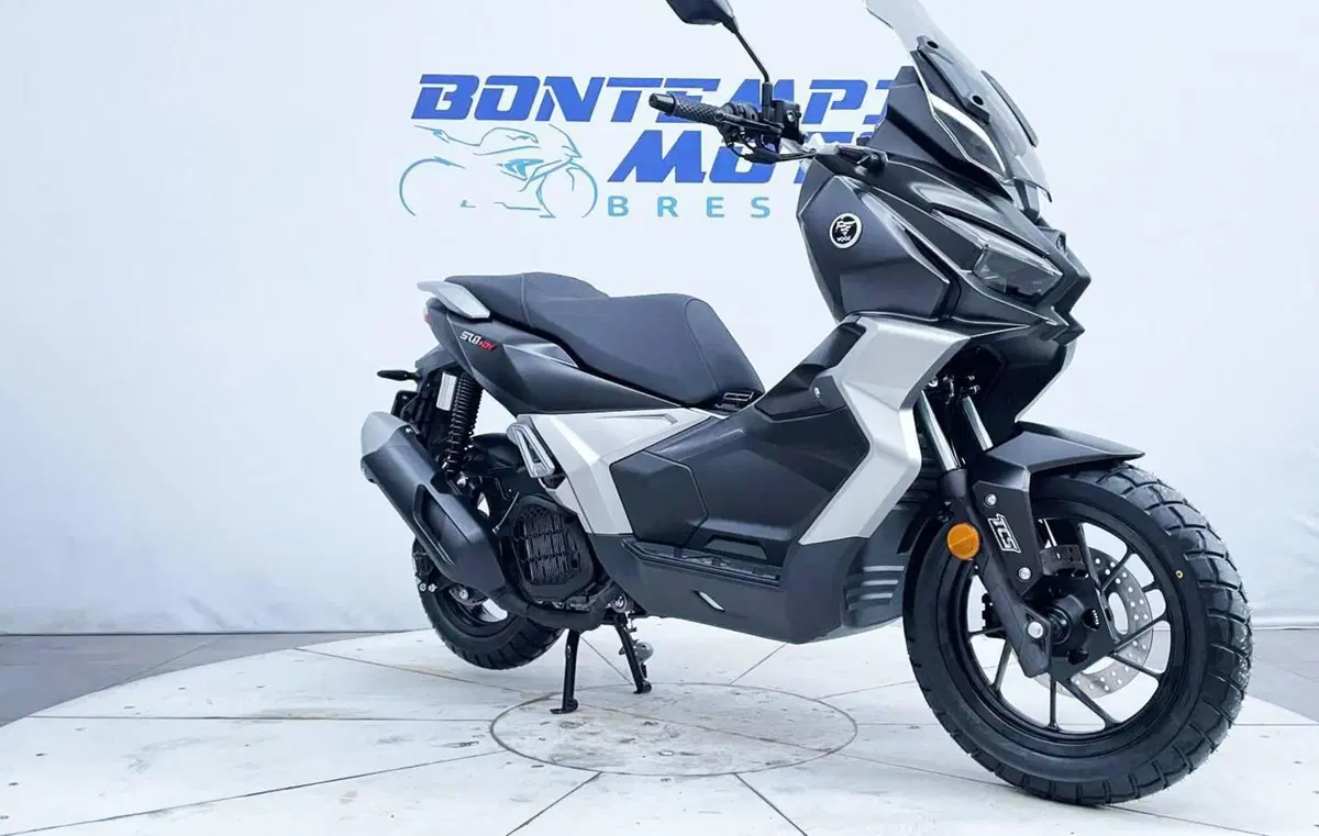Voge Sfida SR2 ADV (2026) (15)