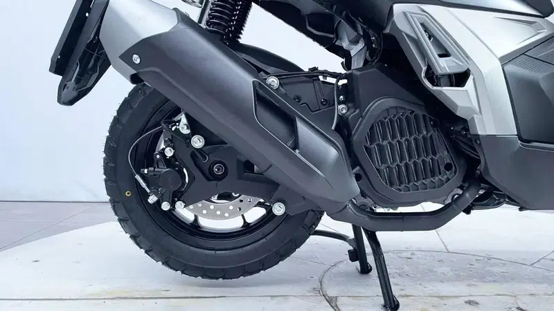 Voge Sfida SR2 ADV (2026) (5)