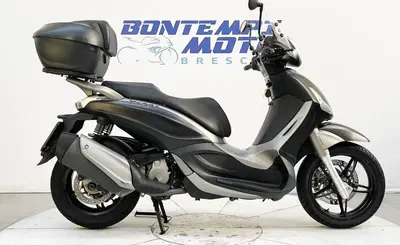 Piaggio Beverly 350 SportTouring ie ABS (2011 - 17) usata