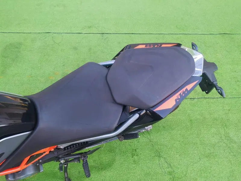KTM 125 Duke (2021 - 23) (7)