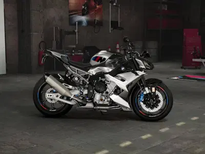Bmw M 1000 R (2025 - 26) nuova