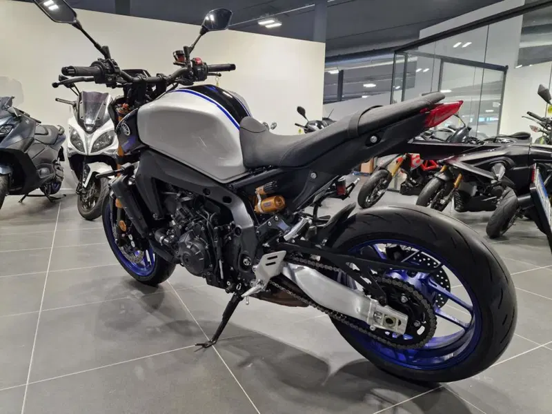 Yamaha MT-09 SP (2021 - 23) (6)