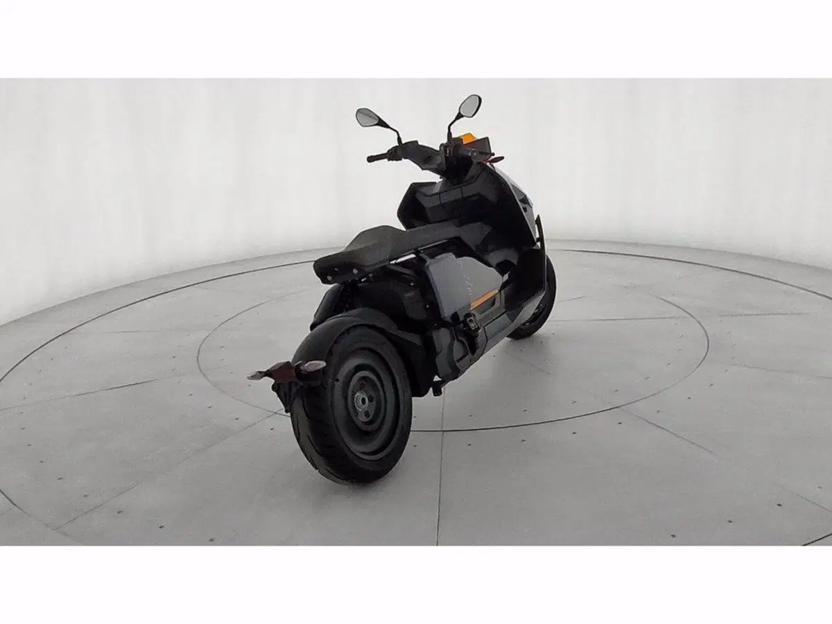 Bmw CE 04 (2021 - 25) (8)
