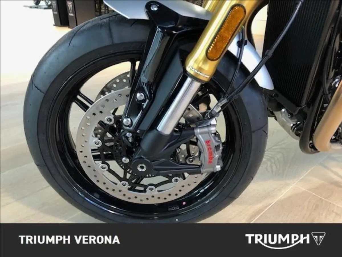 Triumph Speed Twin 1200 RS (2025 - 26) (11)
