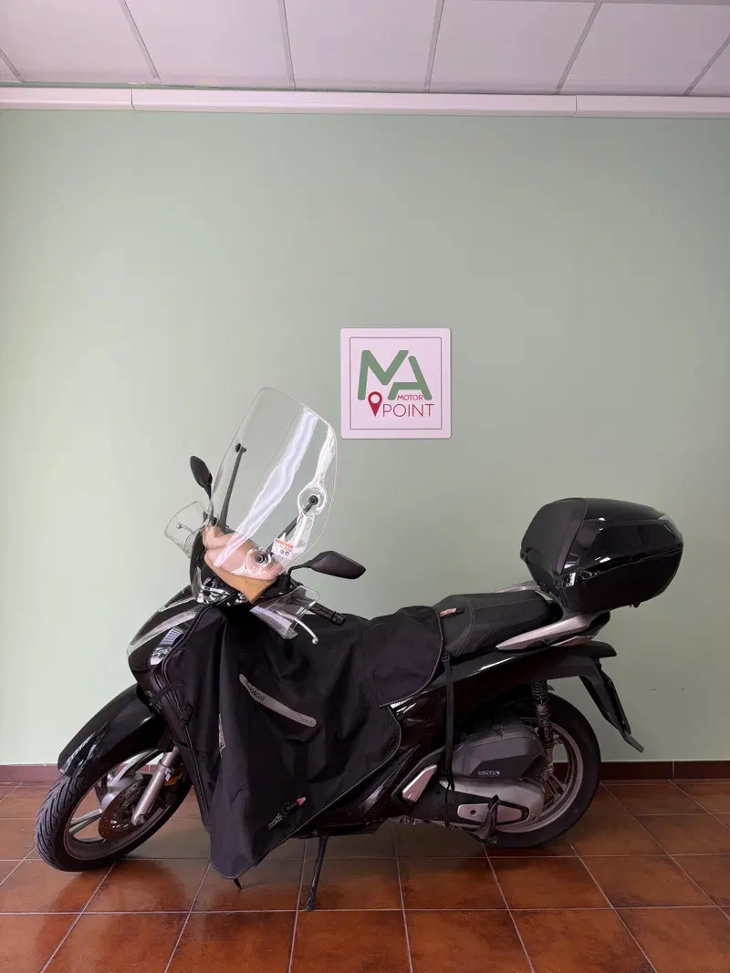 Honda SH 150i (2020 - 23) (2)