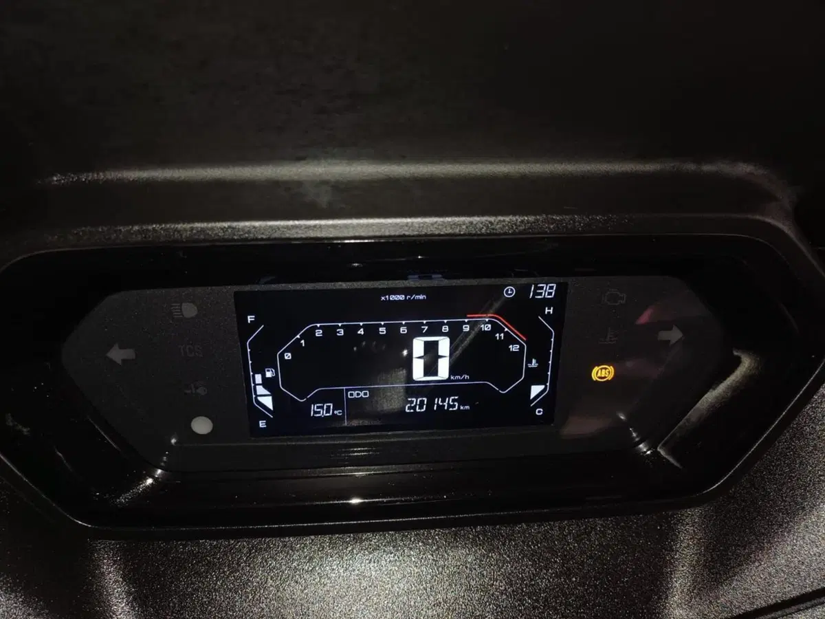 Yamaha X-Max 300 (2021 - 24) (5)
