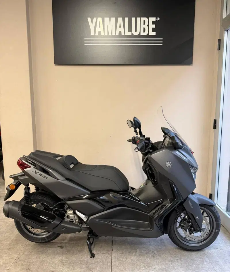 Yamaha X-Max 300 Tech Max+ (2025 - 26)