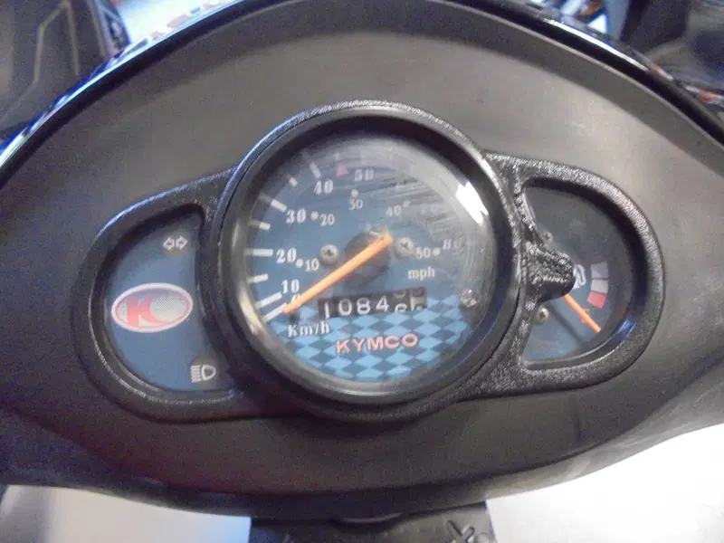 Kymco Agility 50 RS naked (2010 - 20) (2)