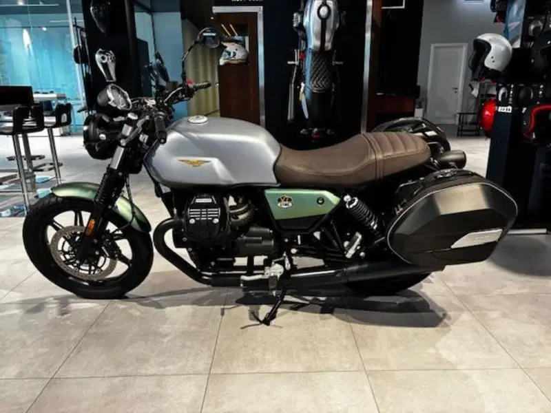 Moto Guzzi V7 Stone Centenario (2021 - 22)