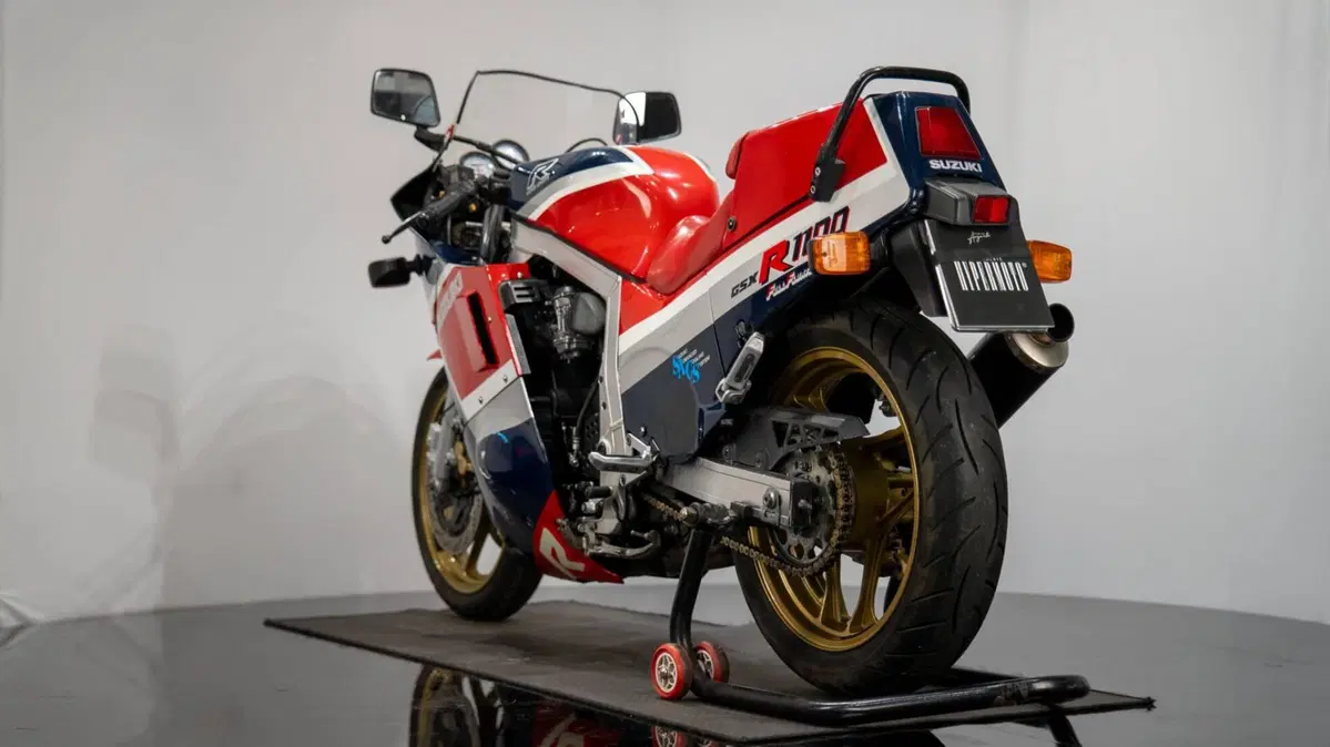 Suzuki GSX-R 1100  (8)