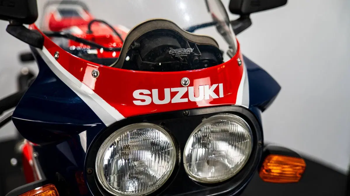 Suzuki GSX-R 1100  (10)