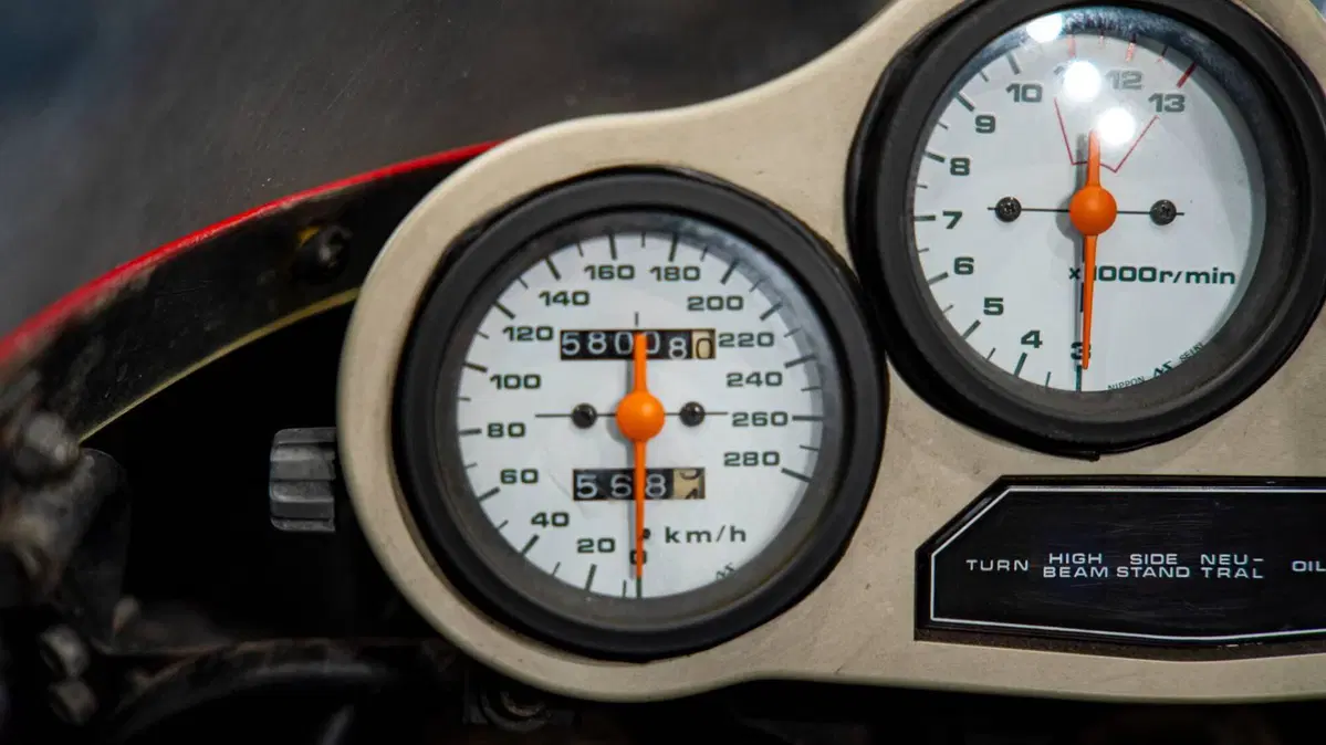 Suzuki GSX-R 1100  (19)