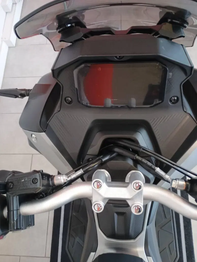 Voge Sfida SR1 ADV (2023 - 26) (10)