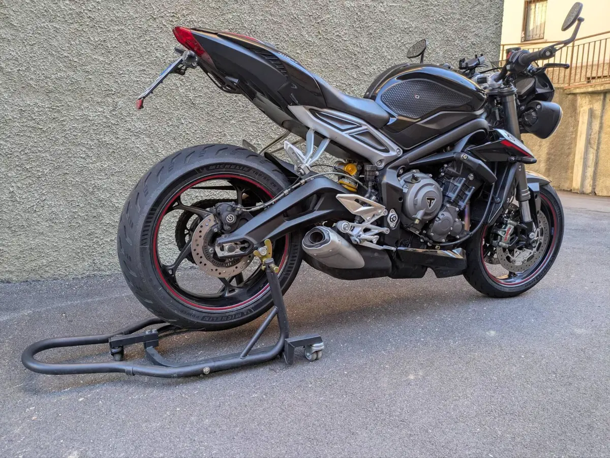 Triumph Street Triple RS (2017 - 19) (2)