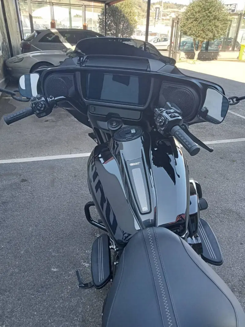 Harley-Davidson Street Glide (2024 - 26) (4)