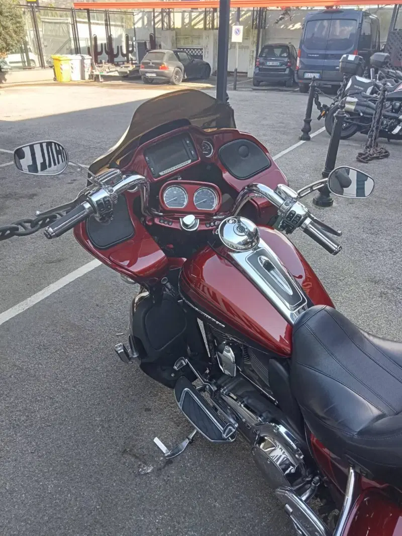 Harley-Davidson 1800 Road Glide Ultra (2014 - 16) - FLTRUSE (4)