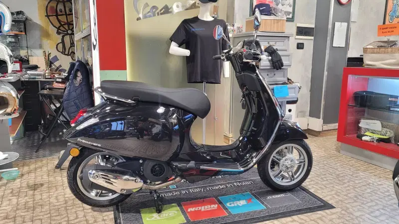 Vespa Primavera 125 (2024 - 25)