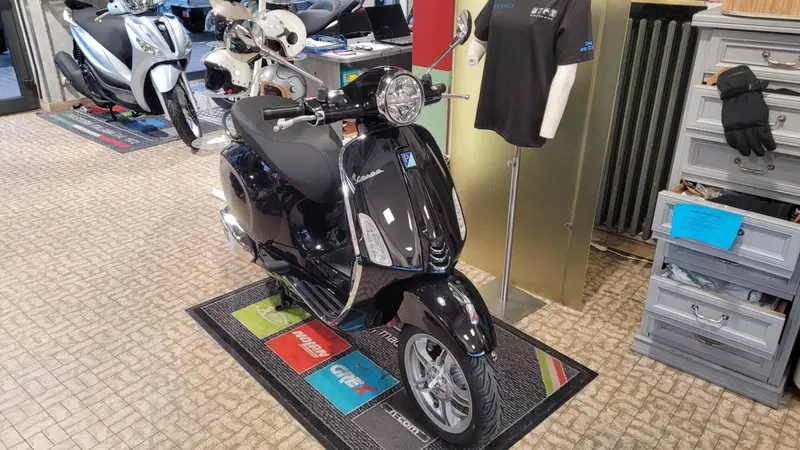 Vespa Primavera 125 (2024 - 25) (2)