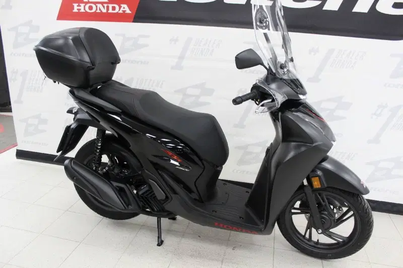 Honda SH 150 Sport (2026) (3)