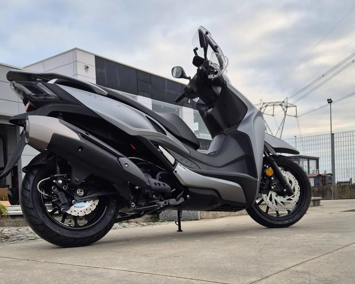 Kymco Agility 300i (2021 - 25) (2)
