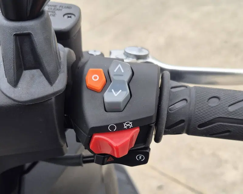 Kymco Downtown 350i GT (2024 - 26) (9)