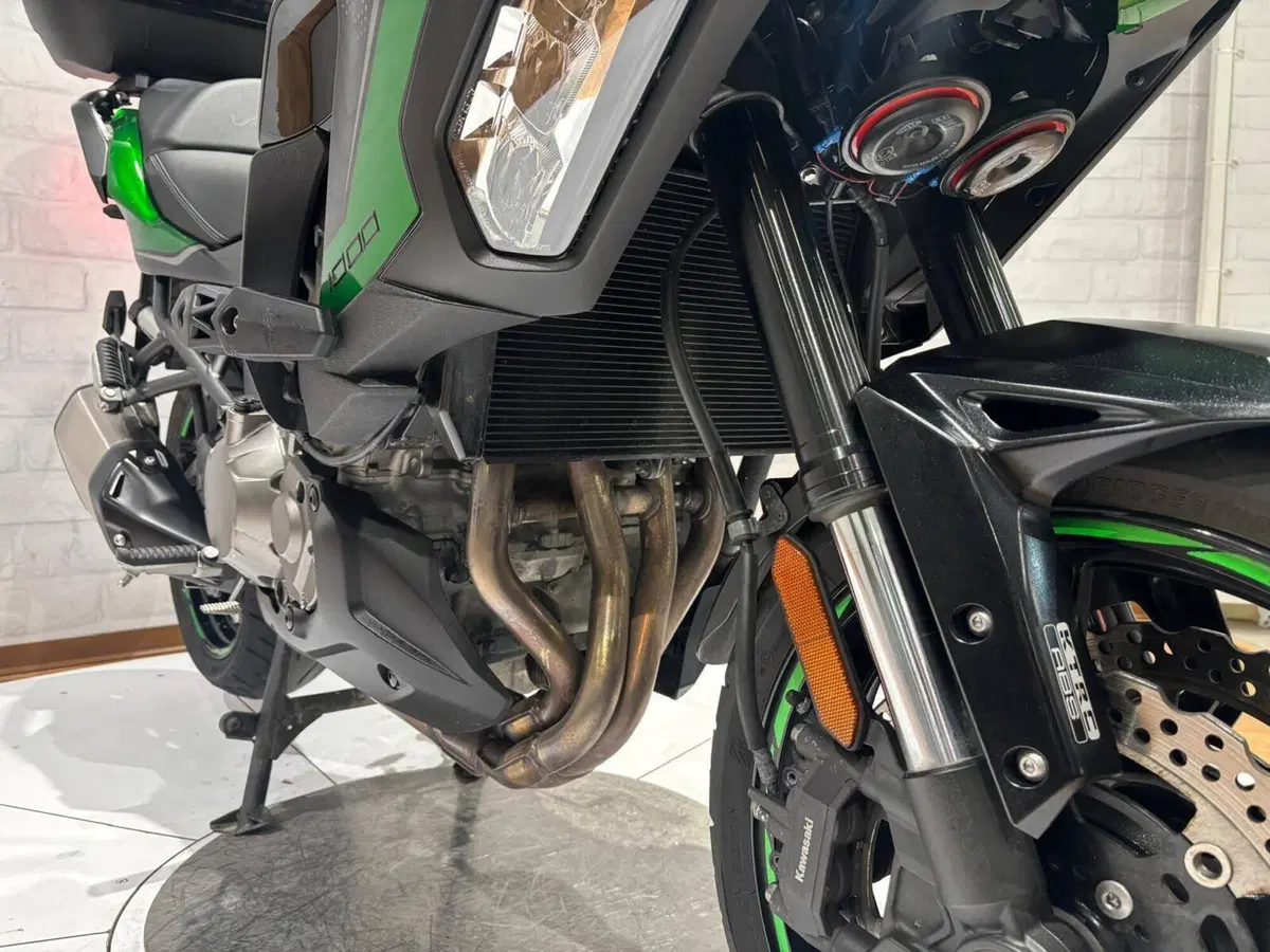 Kawasaki Versys 1000 S Tourer Plus (2022 - 24) (16)