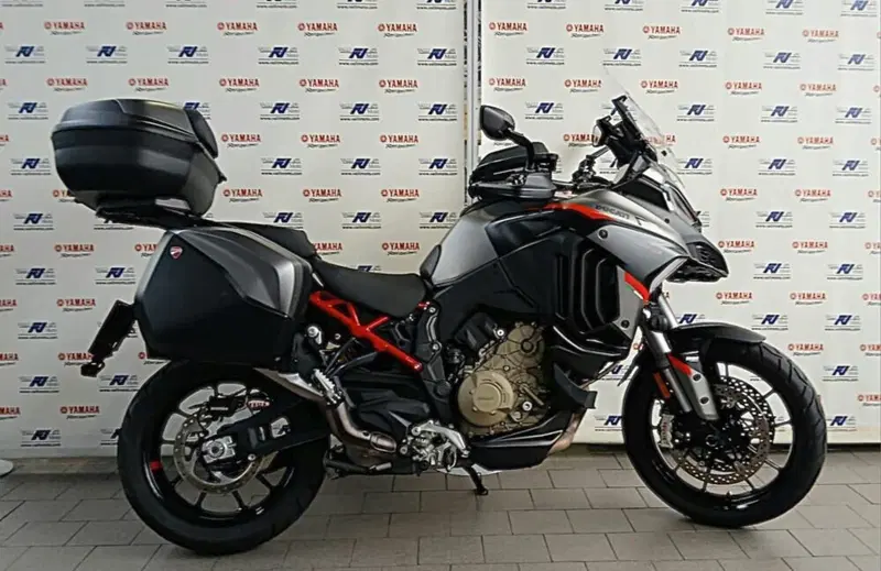 Ducati Multistrada V4 S Grand Tour (2024)