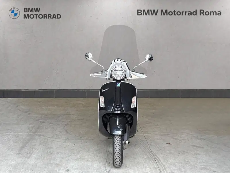 Vespa GTS 300 Super Hpe (2018 - 19) (3)