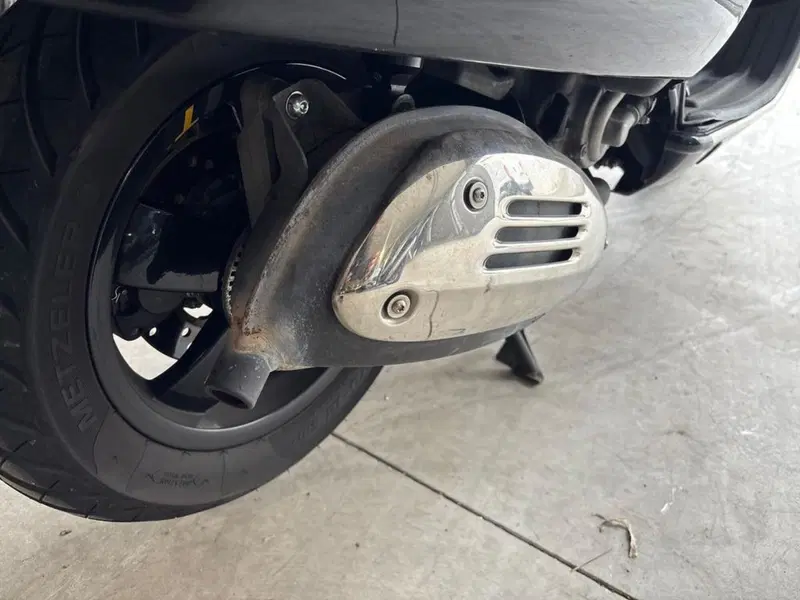 Vespa GTS 300 Super Hpe (2018 - 19) (10)