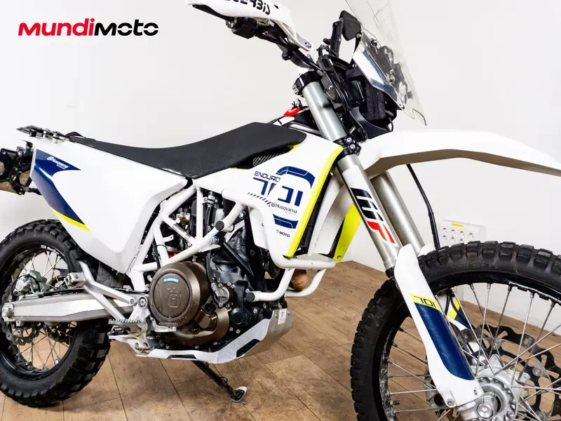 Husqvarna 701 Enduro (2016) (4)