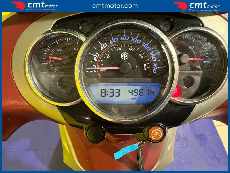 Piaggio Beverly 350 SportTouring ie ABS (2011 - 17) (5)