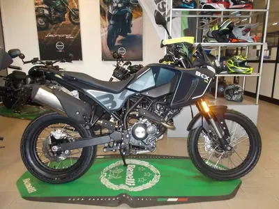 Benelli BKX 125 (2026) nuova