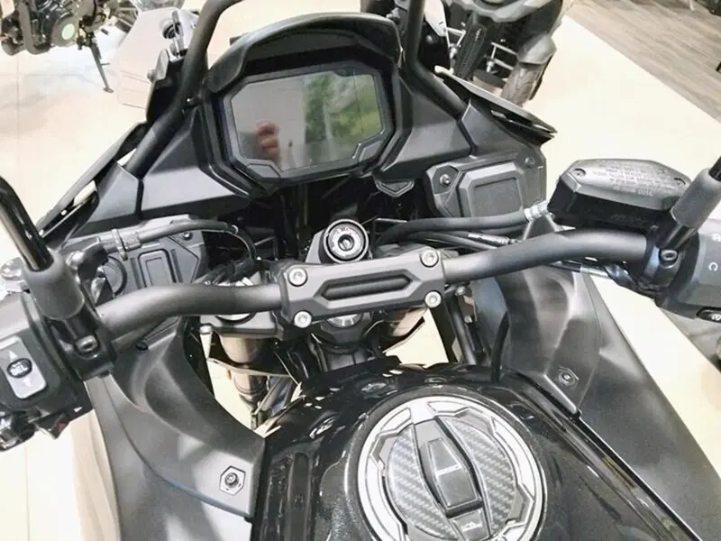 Kawasaki Versys 650 (2025 - 26) (5)