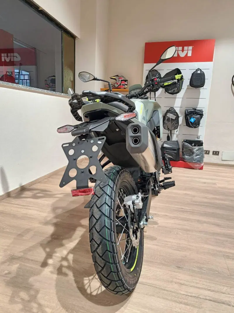 Benelli BKX 125 (2026) (3)