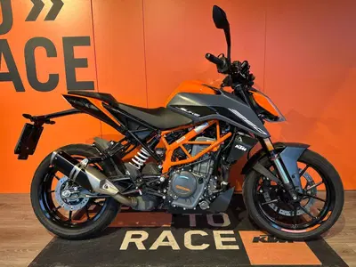 KTM 390 Duke (2021 - 23) usata