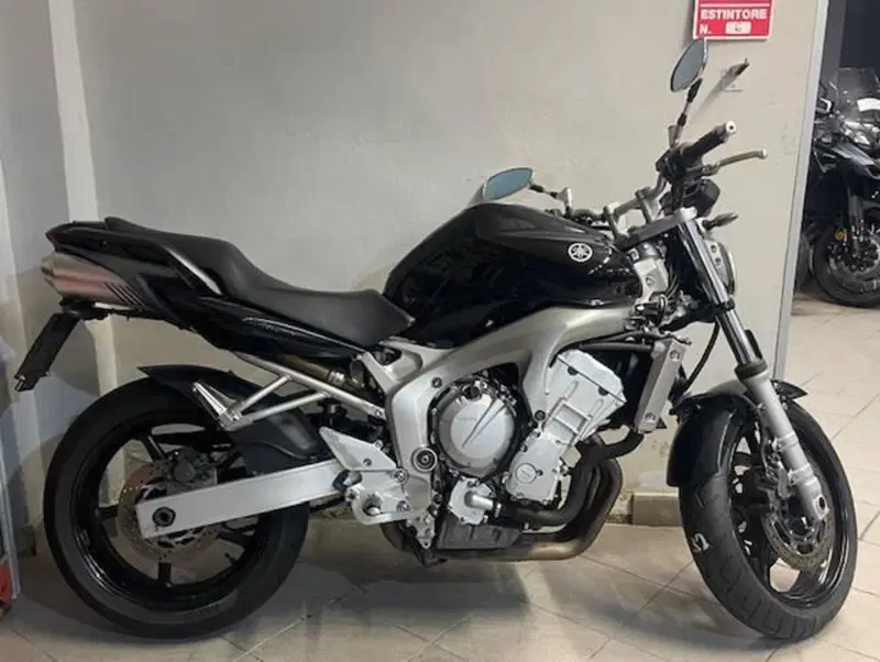 Yamaha FZ6 (2004 - 07)