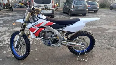 Yamaha YZ 450 F (2018) usata