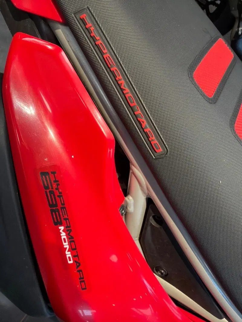 Ducati Hypermotard 698 Mono (2024 - 26) (9)