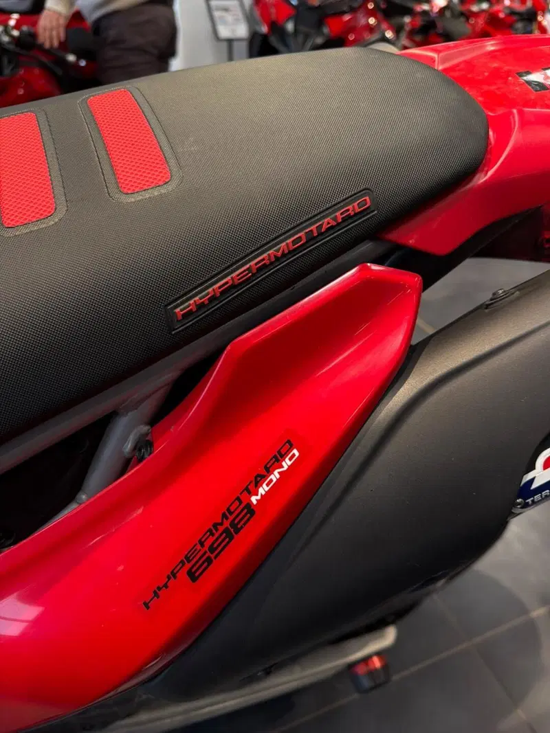 Ducati Hypermotard 698 Mono (2024 - 26) (10)