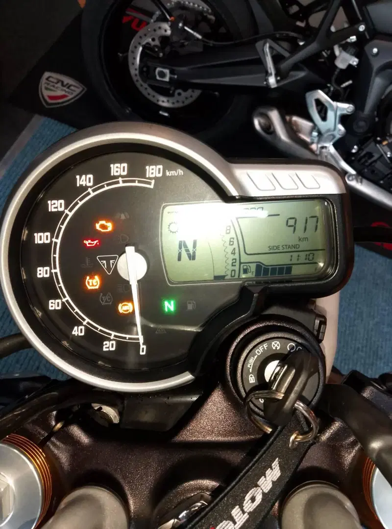 Triumph Scrambler 400 X (2024 - 26) (14)