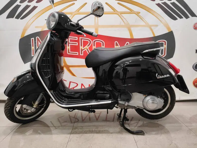Vespa GTS 300 Super (2008 - 16)