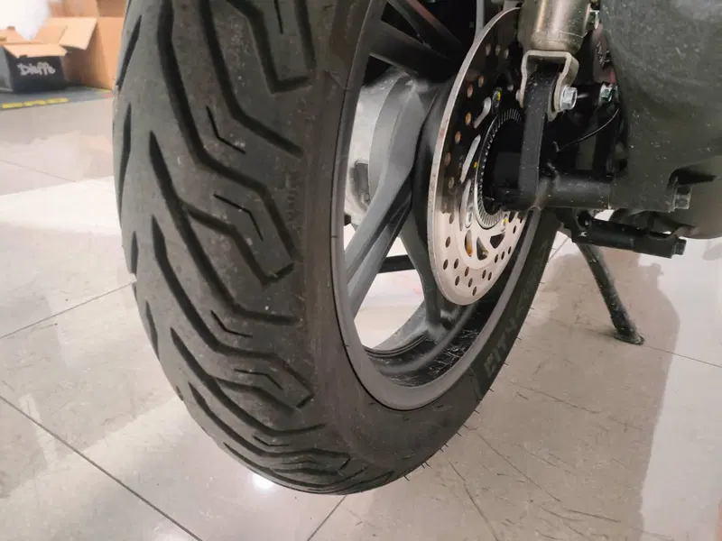 Honda SH 150i Sport (2024 - 25) (6)
