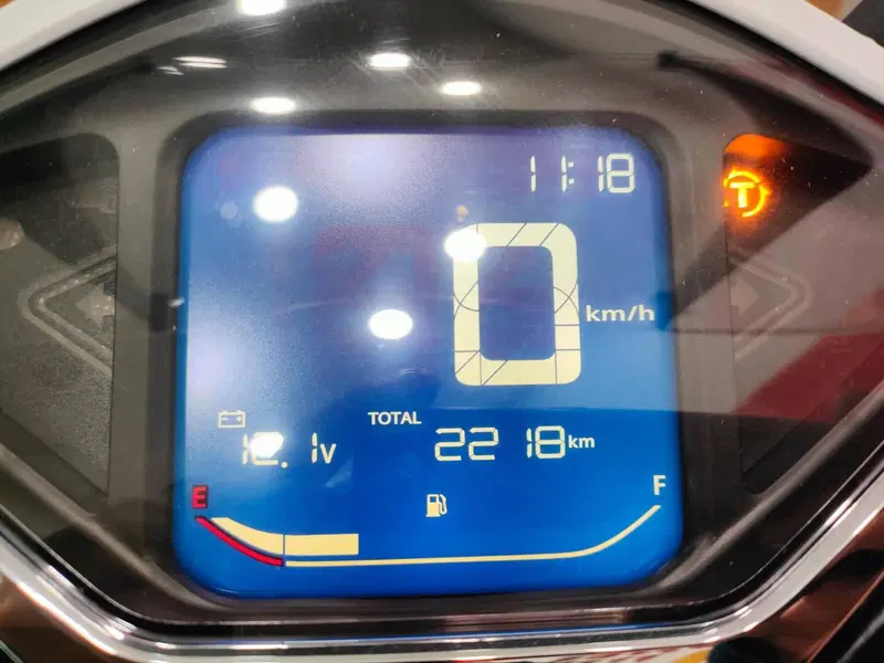 Honda SH 150i Sport (2024 - 25) (9)