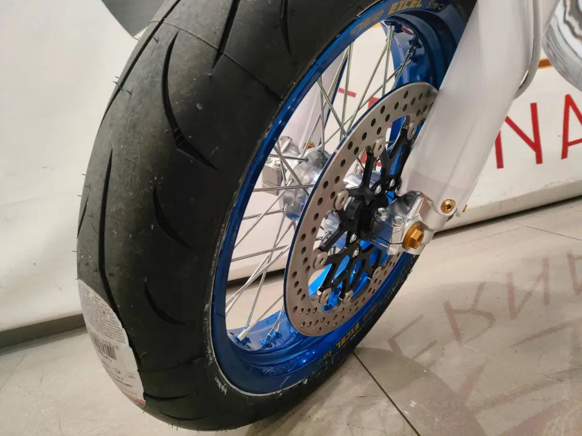 Tm Moto SMR 300 ES Fi 2T (2026) (6)