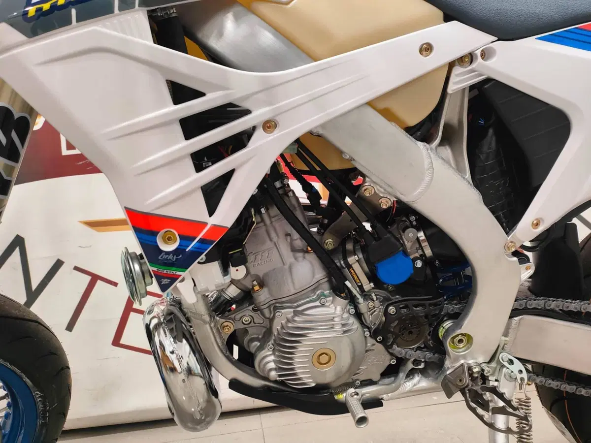Tm Moto SMR 300 ES Fi 2T (2026) (9)