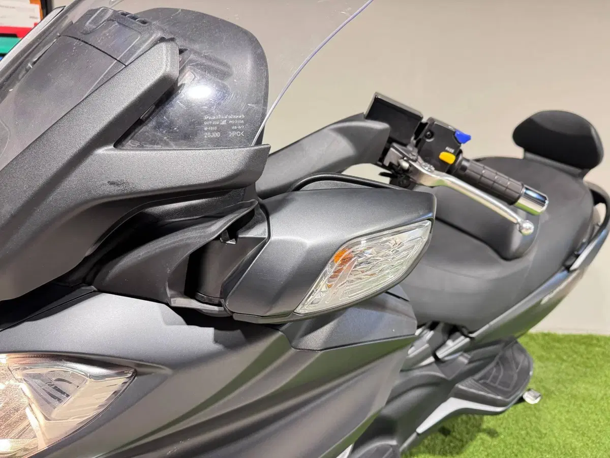 Suzuki Burgman AN 650 Executive ABS (2013 - 17) (4)
